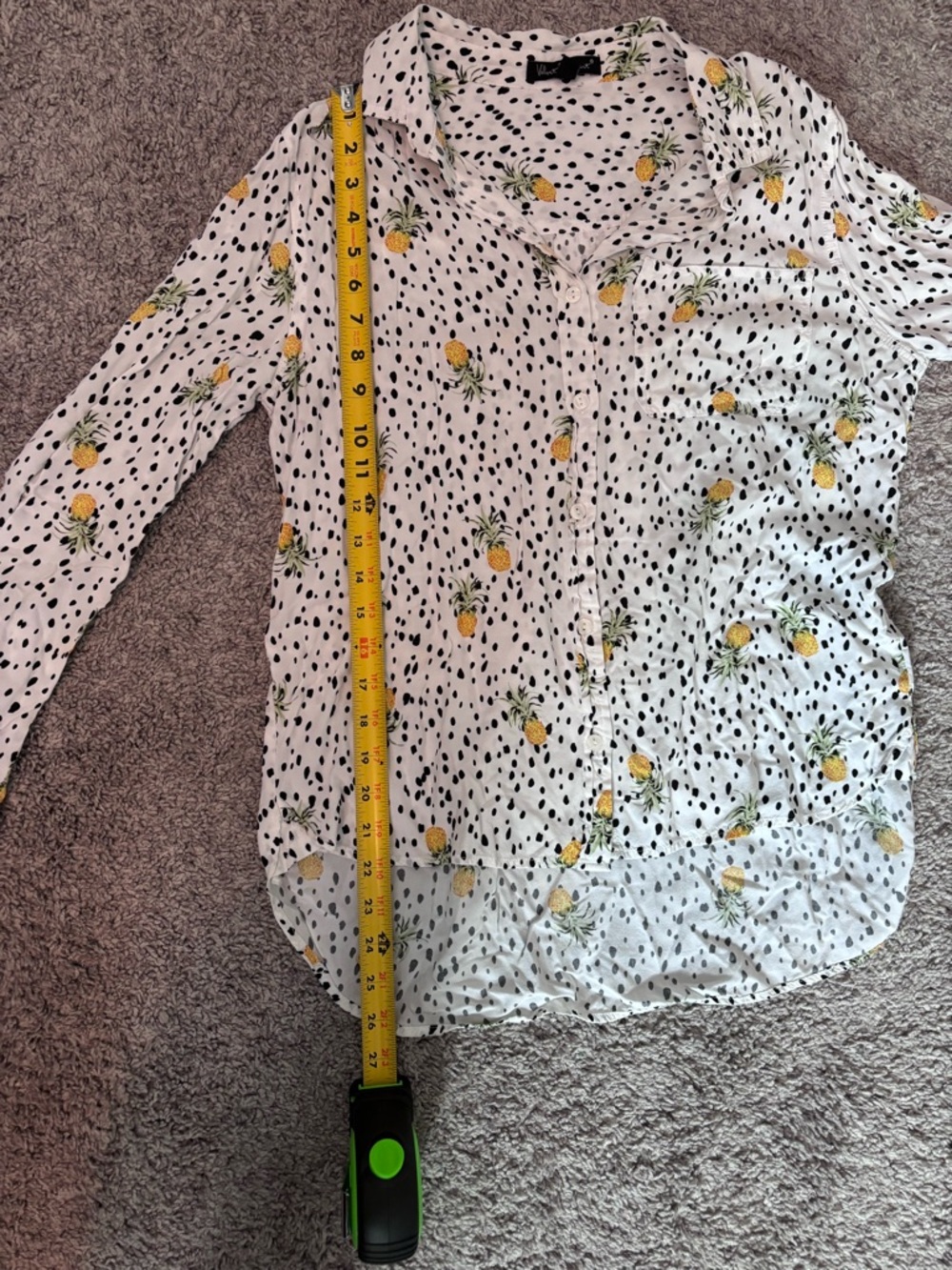 Velvet Heart White Button-Down Shirt with Yellow Pineapple Print Size Medium - Picture 10 of 10